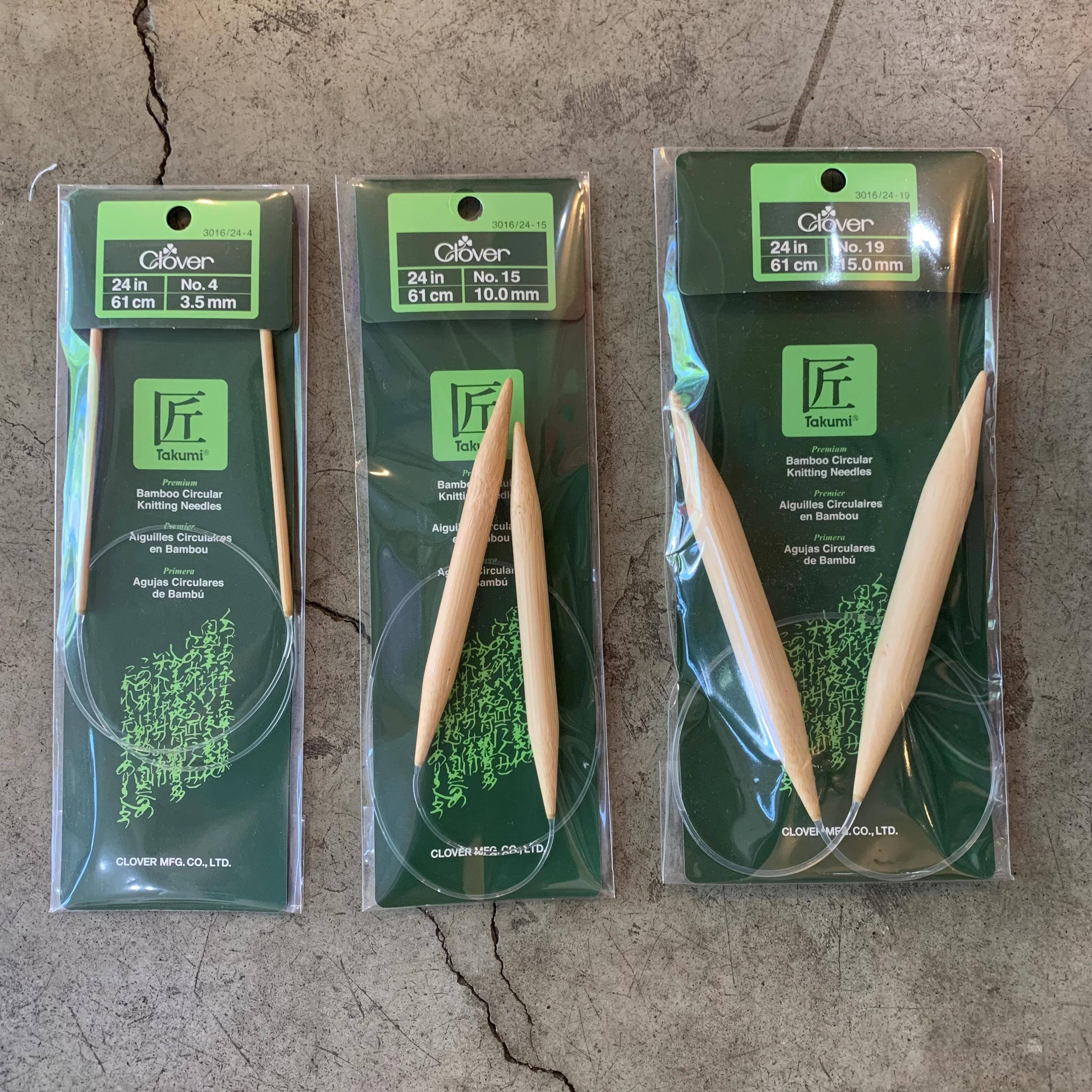 Clover 24" Bamboo Circular Knitting Needles - Image 2