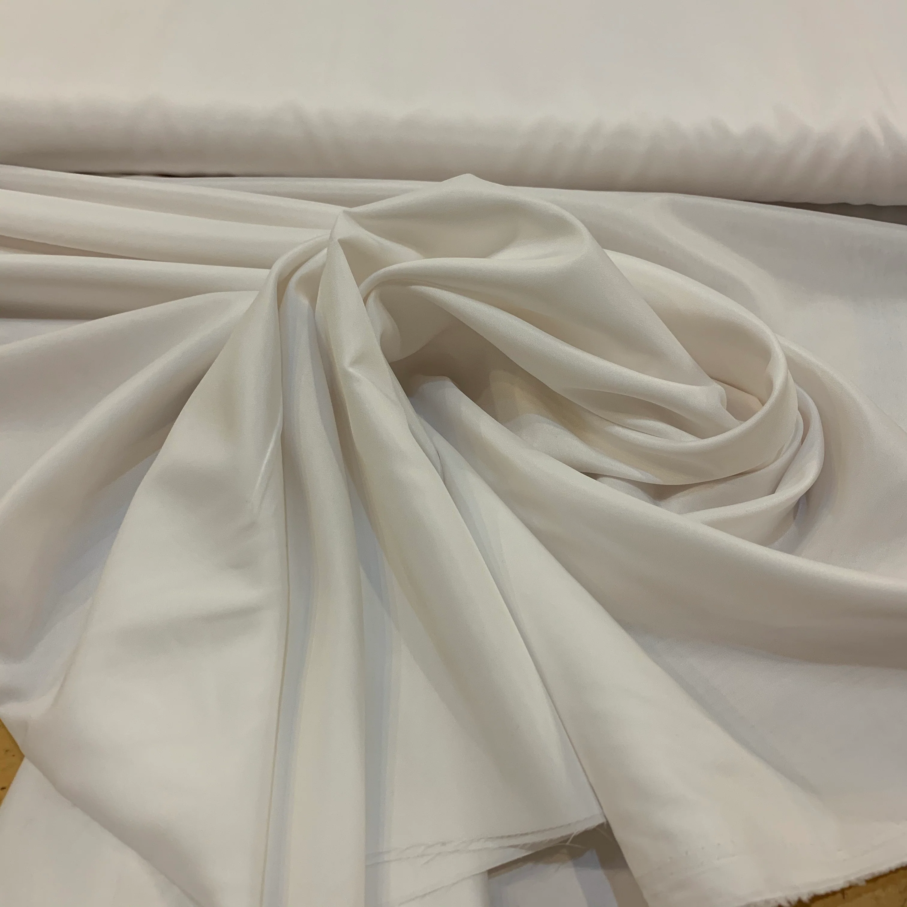 Pongee Polyester Lining Fabric - White